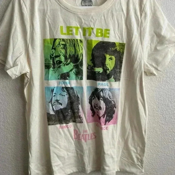 🆕The Beatles Let It Be Short Sleeve Graphic Tee🆕 - Picture 5 of 9